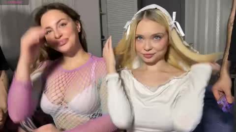 Snapshot of adrenaline_lush chatting on 02-15-26, 11:23 Dorothy Mayfield online show from 02-15-26, 11:23