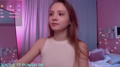 Snapshot of adria_arjona chatting on 06-26-26, 02:38 Eva online show from 06-26-26, 02:38
