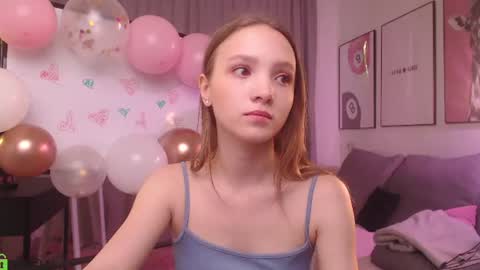 Snapshot of adria_arjona chatting on 07-05-26, 01:23 Eva online show from 07-05-26, 01:23