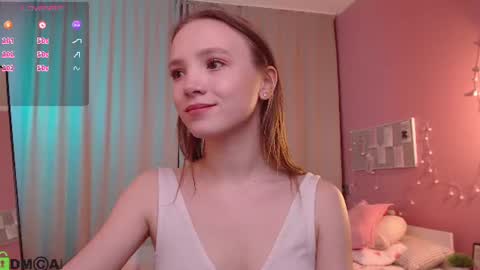 Snapshot of adria_arjona chatting on 07-12-26, 01:07 Eva online show from 07-12-26, 01:07