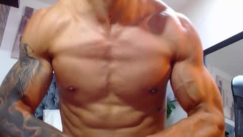 Snapshot of adrian_rae chatting on 10-02-25, 06:37 online show from 10-02-25, 06:37