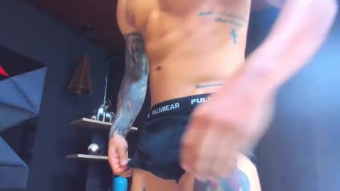   online show from 12-22-25, 05:54