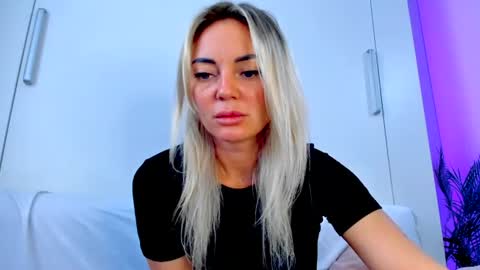 Snapshot of adriana_coy_ chatting on 07-05-26, 09:49 Adriana online show from 07-05-26, 09:49