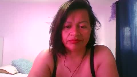 Snapshot of adrianagogo18 chatting on 09-18-25, 01:57 adrianagogo18 online show from 09-18-25, 01:57
