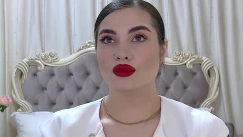 Snapshot of adrianatores chatting on 11-28-25, 06:38 AdrianaTores online show from 11-28-25, 06:38