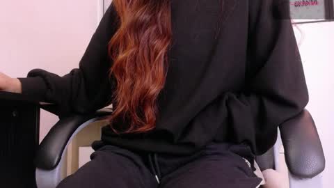 Snapshot of adrianna5_ chatting on 05-03-26, 09:15 Adriana online show from 05-03-26, 09:15