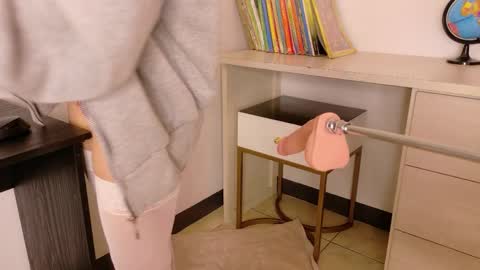 Snapshot of adrianna5_ chatting on 05-22-26, 09:37 Adriana online show from 05-22-26, 09:37