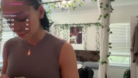 Adrianna  online show from 05-04-26, 08:16