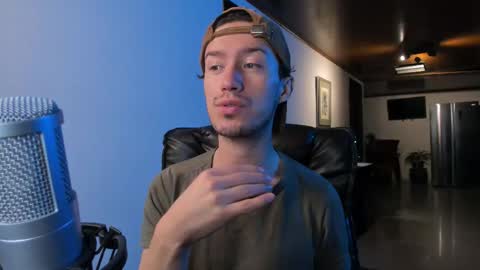 Snapshot of adrianwilliams_ chatting on 11-15-25, 11:21 Adrian Williams online show from 11-15-25, 11:21