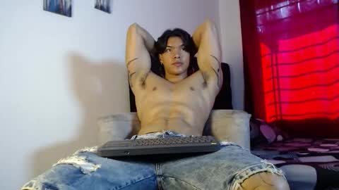 adriel_escalante online show from 12-13-25, 07:53