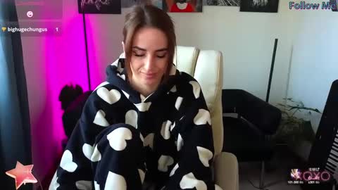 Adriana online show from 03-07-25, 06:35