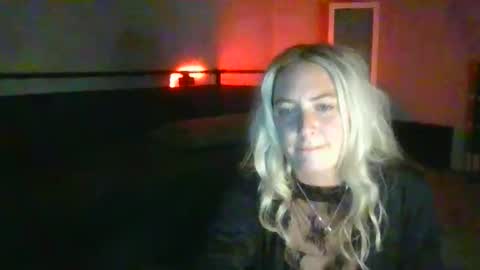 Snapshot of adventureswithsmitty chatting on 12-04-25, 04:55 adventureswithsmitty online show from 12-04-25, 04:55