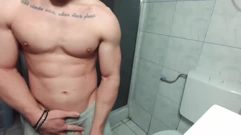 Snapshot of advp69 chatting on 02-06-25, 04:25 Mrrfitt online show from 02-06-25, 04:25