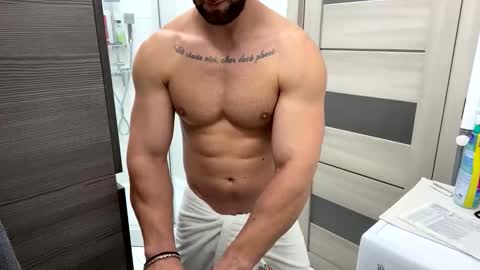 Snapshot of advp69 chatting on 09-10-25, 09:31 Mrrfitt online show from 09-10-25, 09:31