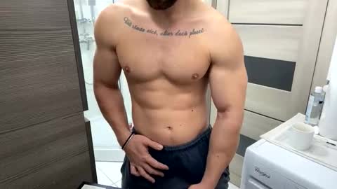 Snapshot of advp69 chatting on 10-03-25, 09:06 Mrrfitt online show from 10-03-25, 09:06