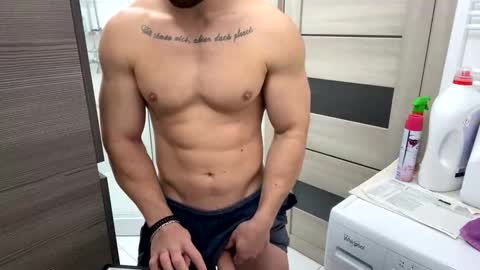 Snapshot of advp69 chatting on 10-15-25, 11:10 Mrrfitt online show from 10-15-25, 11:10