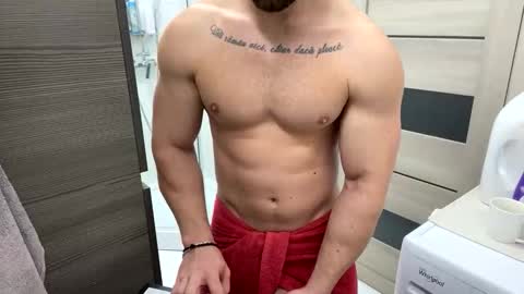 Snapshot of advp69 chatting on 11-29-25, 06:16 Mrrfitt online show from 11-29-25, 06:16