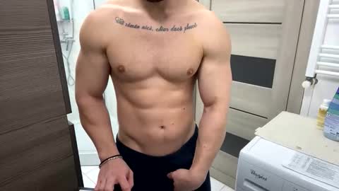 Snapshot of advp69 chatting on 02-18-26, 01:18 Mrrfitt online show from 02-18-26, 01:18