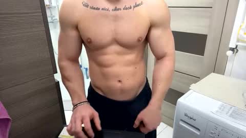 Snapshot of advp69 chatting on 02-28-26, 05:41 Mrrfitt online show from 02-28-26, 05:41