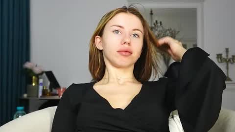 Snapshot of aelia_anara chatting on 10-02-25, 04:19 Aelia online show from 10-02-25, 04:19