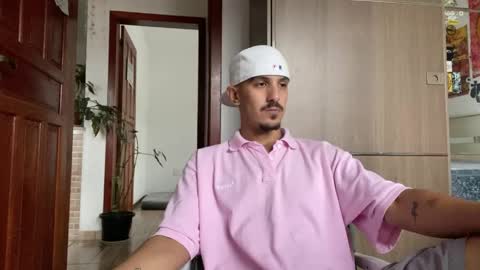 Snapshot of aelucius chatting on 04-26-26, 08:17 Luci online show from 04-26-26, 08:17