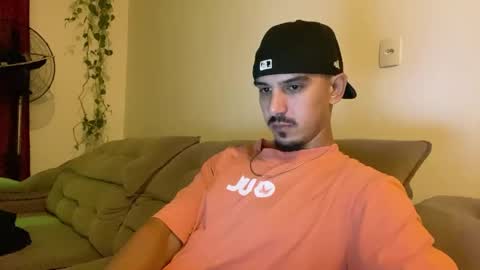 Snapshot of aelucius chatting on 05-17-26, 01:58 Luci online show from 05-17-26, 01:58