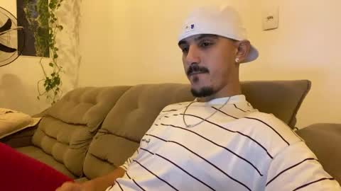 Snapshot of aelucius chatting on 06-09-26, 02:56 Luci online show from 06-09-26, 02:56