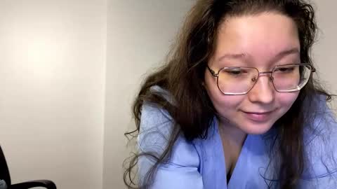 Snapshot of aemilialust chatting on 01-18-26, 07:17 aemilialust online show from 01-18-26, 07:17