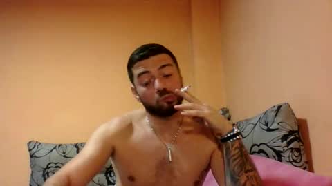 Snapshot of aerthurethan chatting on 10-15-25, 07:47 aerthurethan online show from 10-15-25, 07:47