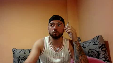 Snapshot of aerthurethan chatting on 10-24-25, 08:55 aerthurethan online show from 10-24-25, 08:55