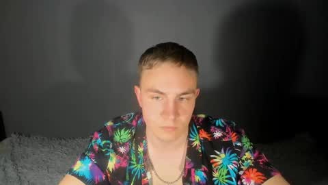 Snapshot of aevrion chatting on 04-16-26, 12:17 Evan online show from 04-16-26, 12:17