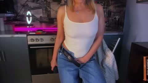 OneAfa online show from 11-13-25, 03:22