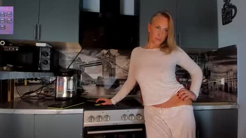 Snapshot of afanasia chatting on 02-04-26, 10:32 OneAfa online show from 02-04-26, 10:32