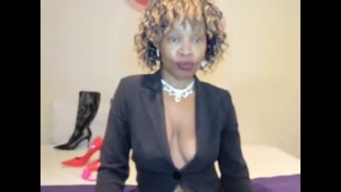 AfricanSquirtQueen online show from 05-18-26, 04:07