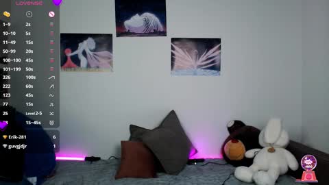 Snapshot of afina_blessyou chatting on 02-27-25, 04:52 Afina online show from 02-27-25, 04:52