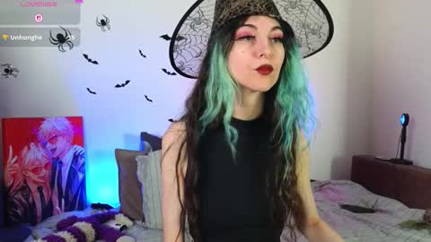 Snapshot of afina_blessyou chatting on 10-25-25, 01:35 Afina online show from 10-25-25, 01:35