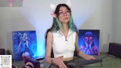 Snapshot of afina_blessyou chatting on 11-29-25, 02:47 Afina online show from 11-29-25, 02:47