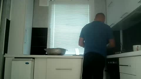 Snapshot of afonya342 chatting on 09-22-25, 05:42 Sasha online show from 09-22-25, 05:42