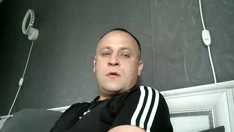 Snapshot of afonya342 chatting on 10-16-25, 05:52 Sasha online show from 10-16-25, 05:52