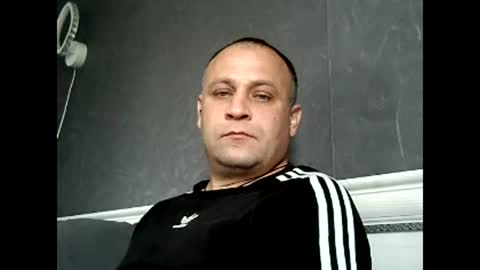 Snapshot of afonya342 chatting on 10-17-25, 06:27 Sasha online show from 10-17-25, 06:27