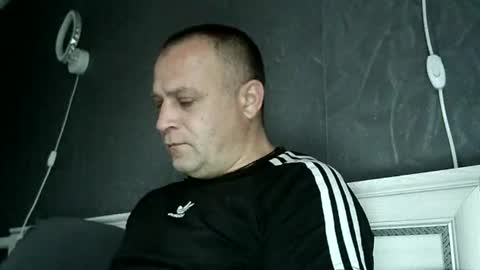 Snapshot of afonya342 chatting on 10-20-25, 04:57 Sasha online show from 10-20-25, 04:57