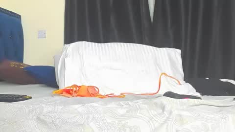 Snapshot of african_barbie25 chatting on 03-09-26, 06:12 african_barbie25 online show from 03-09-26, 06:12