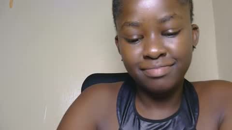 Snapshot of african_sluttygal chatting on 11-16-25, 01:44 african_sluttygal online show from 11-16-25, 01:44