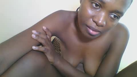 Snapshot of africancutegal chatting on 05-02-26, 11:54 Yvonne online show from 05-02-26, 11:54