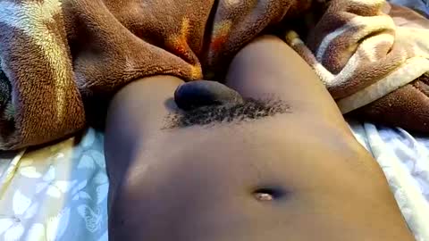 Snapshot of africangunman chatting on 10-12-25, 11:04 Gunman online show from 10-12-25, 11:04