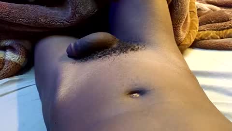 Snapshot of africangunman chatting on 11-17-25, 08:20 Gunman online show from 11-17-25, 08:20