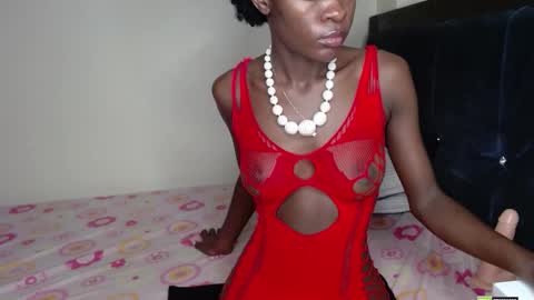 Mia online show from 10-05-25, 05:33