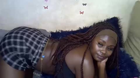 Snapshot of afrii_kity chatting on 05-19-26, 01:56 afrii_kity online show from 05-19-26, 01:56