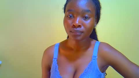Snapshot of afrikana005 chatting on 03-15-26, 03:40 afrikana005 online show from 03-15-26, 03:40