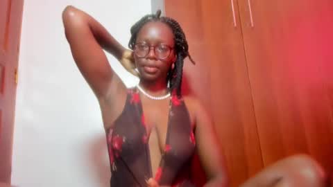 Leah online show from 01-05-25, 11:04
